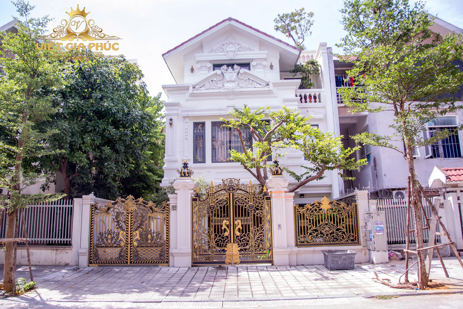 cổng nh&ocirc;m đ&uacute;c