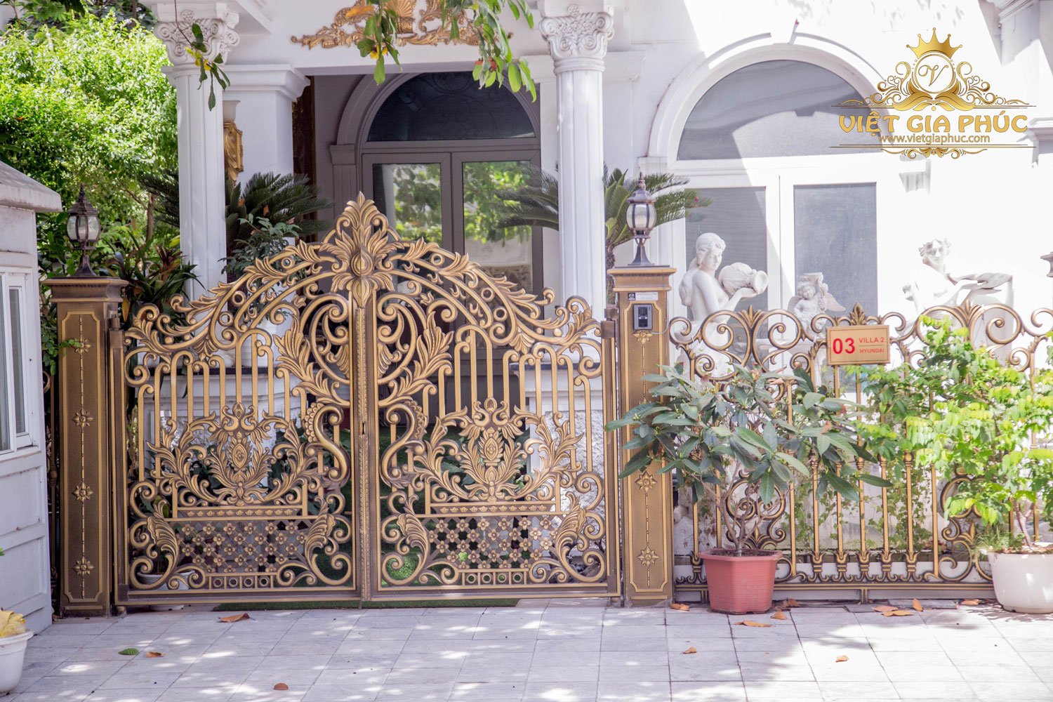 cổng nh&ocirc;m đ&uacute;c