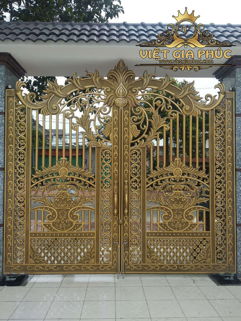 cổng nh&ocirc;m đ&uacute;c