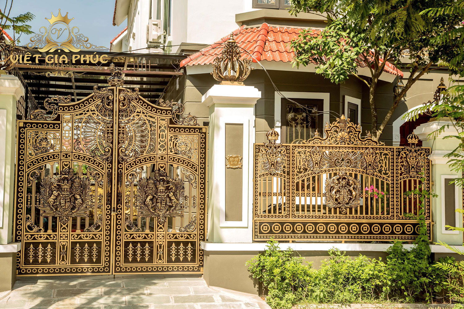 cổng nh&ocirc;m đ&uacute;c