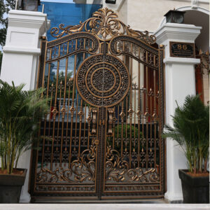 Cổng nhôm đúc hoa lá tây VC011