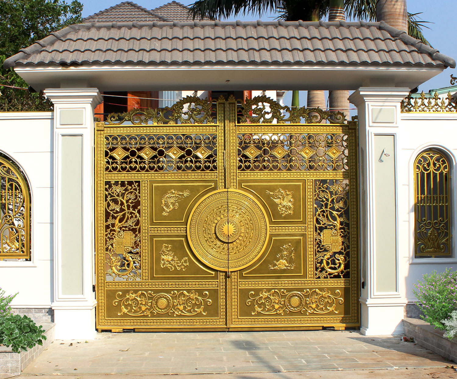 cong-nhom-duc-tu-linh-02