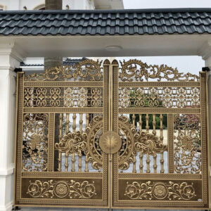 Cổng nhôm đúc mai hóa rồng mẫu 25