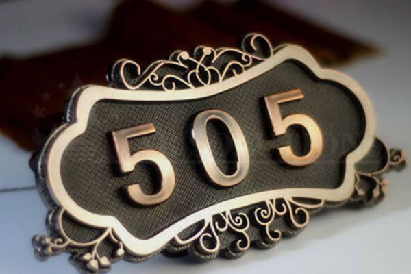 biển số nhà nhôm đúc